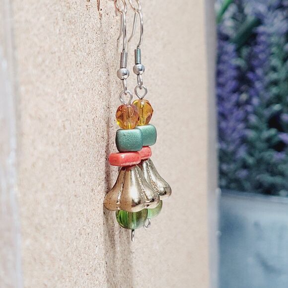 NEW BOHEMIALIZ earrings 688gantgd#mfs Green Czech flower dangle earrings fairy e - Picture 3 of 5